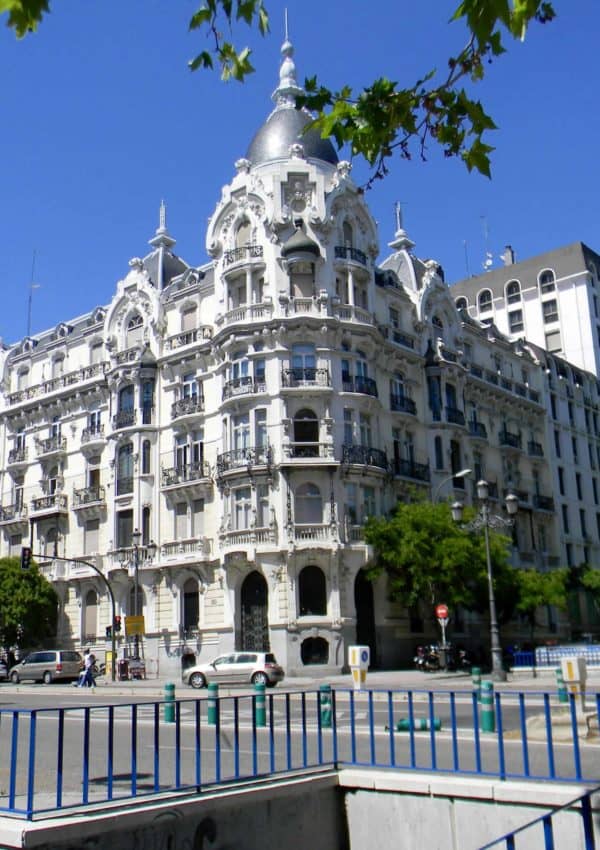 A Beginners Guide to Getting Around Madrid on Public Transportation