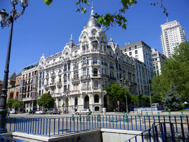 A Beginners Guide to Getting Around Madrid on Public Transportation