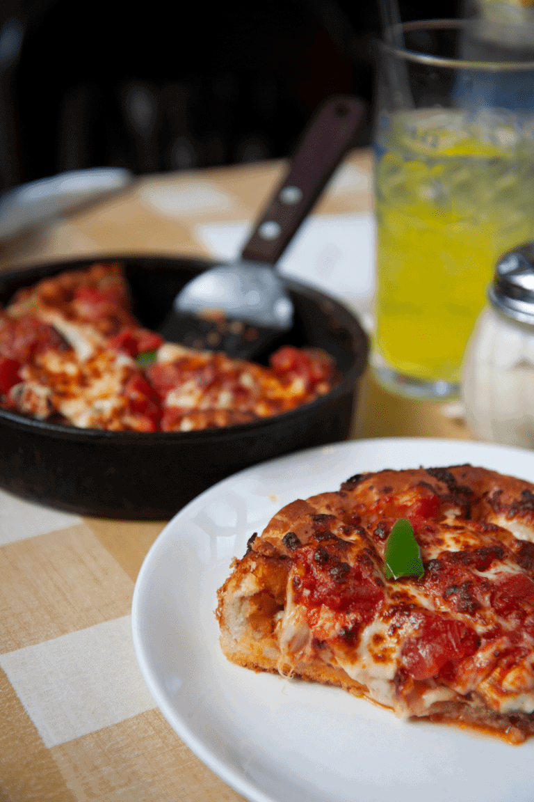 Where To Find The Best Deep-Dish Pizza in Chicago – The Original Chicago Pizza