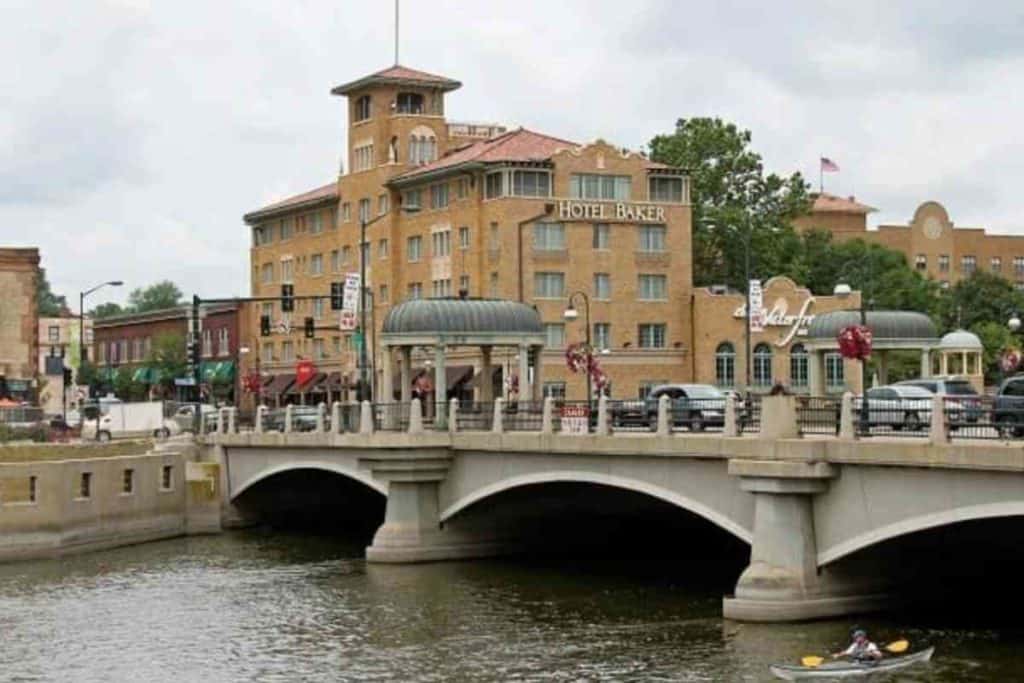 St. Charles, Illinois on a cloudy day, Hotel Baker downtown