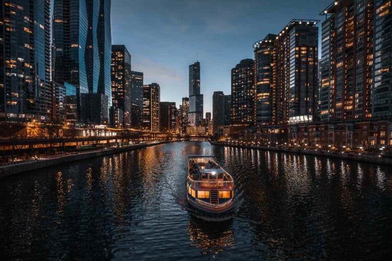 14 Best Night Tours in Chicago To Book in 2023