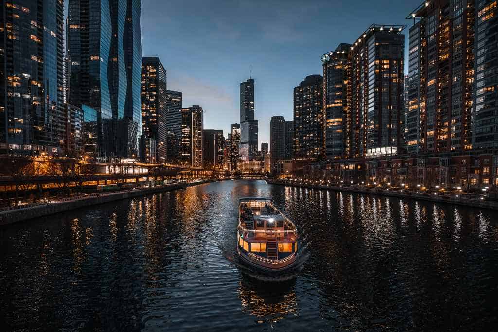 chicago night time bus tour